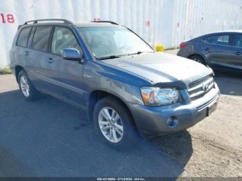  Salvage Toyota Highlander