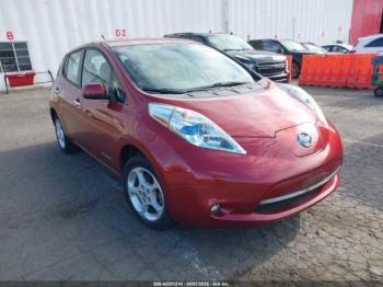  Salvage Nissan LEAF