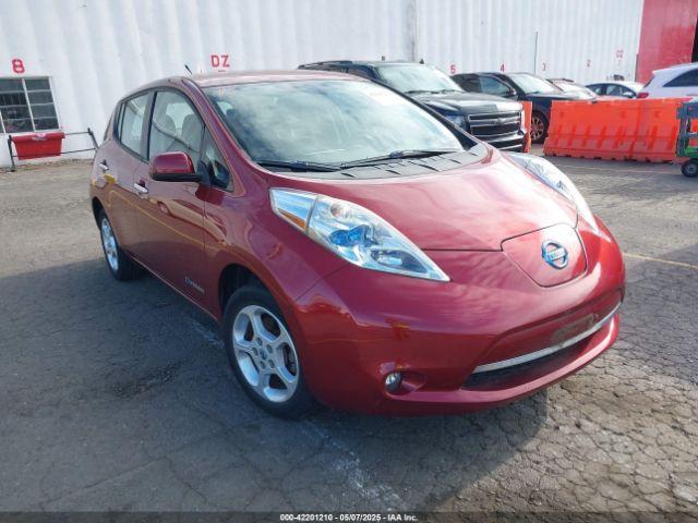  Salvage Nissan LEAF
