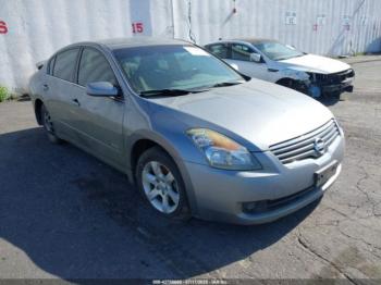  Salvage Nissan Altima