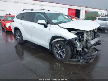  Salvage Toyota Highlander