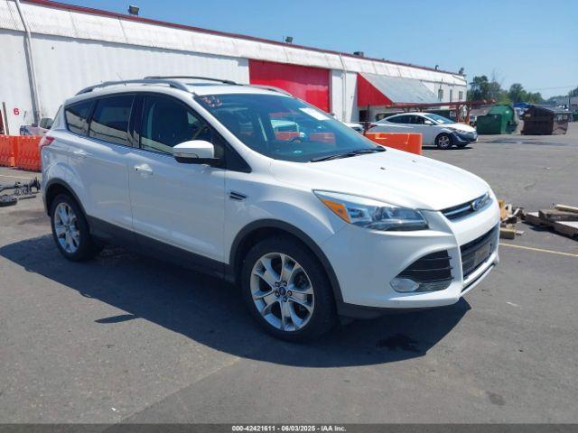  Salvage Ford Escape