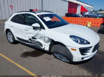  Salvage Porsche Macan