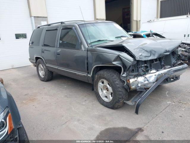  Salvage GMC Yukon