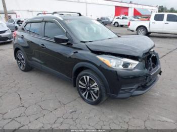  Salvage Nissan Kicks