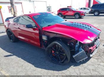  Salvage Ford Mustang