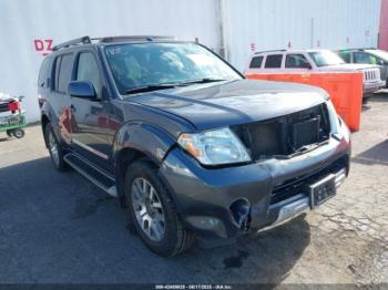  Salvage Nissan Pathfinder