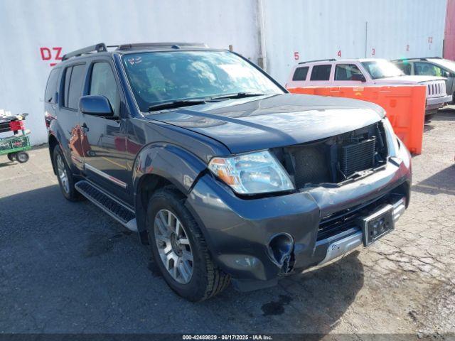  Salvage Nissan Pathfinder