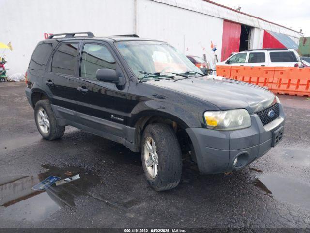  Salvage Ford Escape