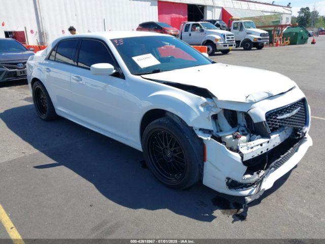  Salvage Chrysler 300