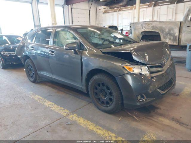  Salvage Toyota Venza