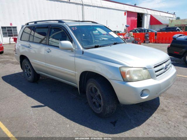  Salvage Toyota Highlander