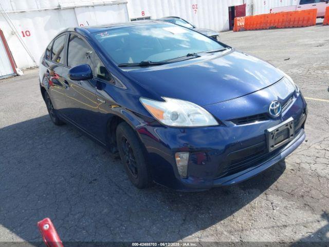  Salvage Toyota Prius