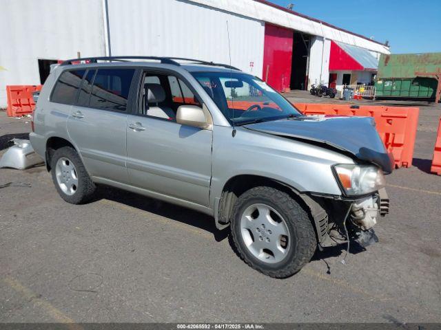  Salvage Toyota Highlander