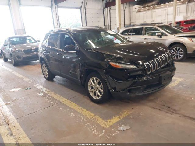  Salvage Jeep Cherokee