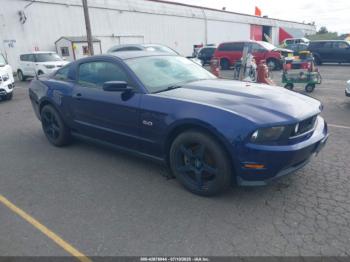  Salvage Ford Mustang
