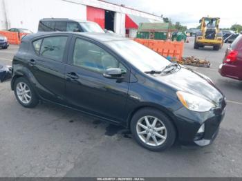  Salvage Toyota Prius c