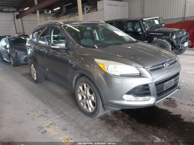  Salvage Ford Escape
