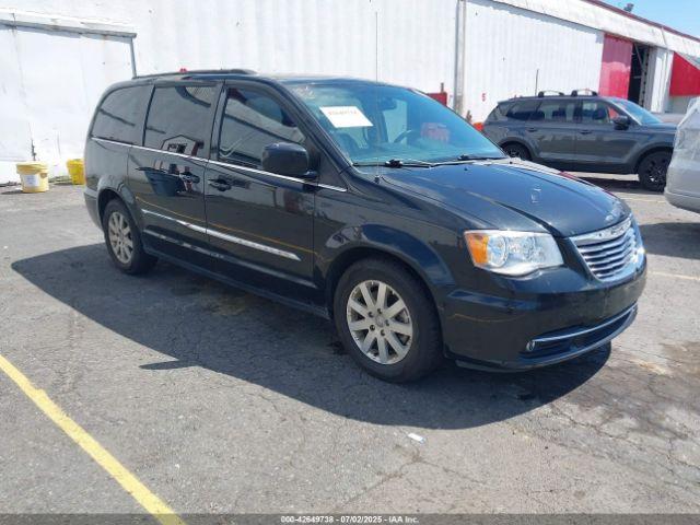  Salvage Chrysler Town & Country