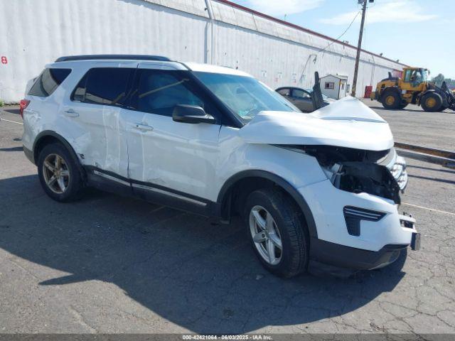  Salvage Ford Explorer