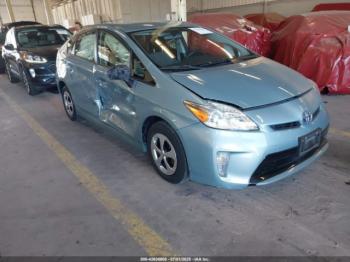  Salvage Toyota Prius