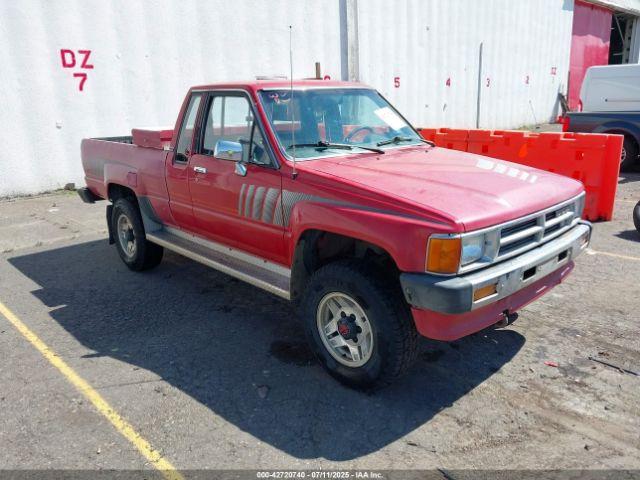  Salvage Toyota Pickup