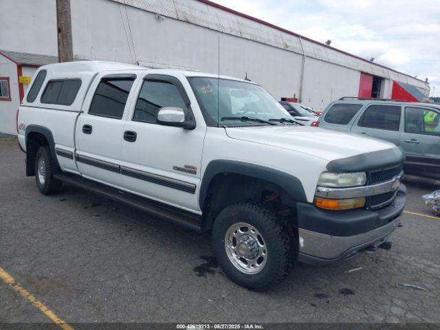  Salvage Chevrolet Silverado 2500