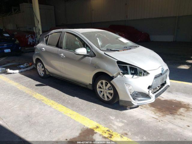  Salvage Toyota Prius c