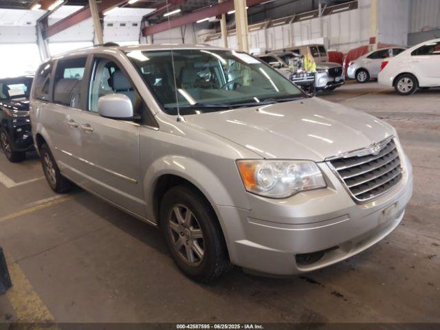  Salvage Chrysler Town & Country