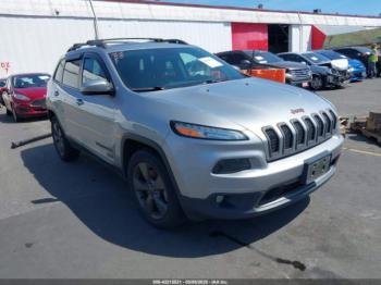  Salvage Jeep Cherokee