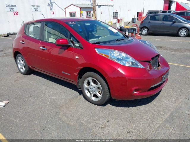  Salvage Nissan LEAF