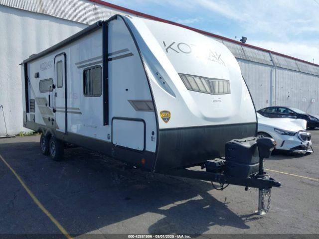  Salvage Kodiak By Dutchmen Ultra Lite Series M-
