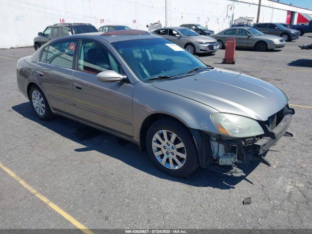  Salvage Nissan Altima
