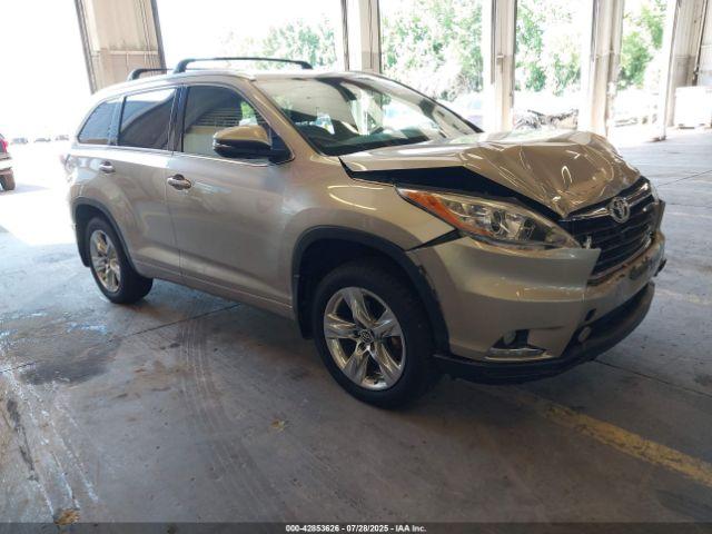  Salvage Toyota Highlander