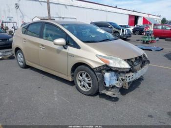  Salvage Toyota Prius