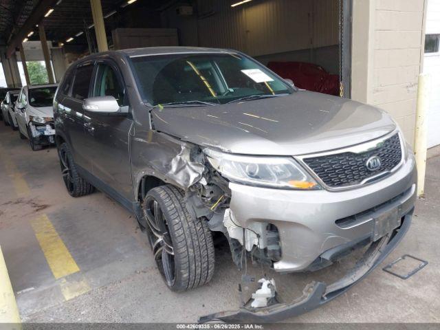  Salvage Kia Sorento