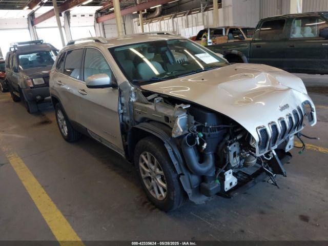  Salvage Jeep Cherokee
