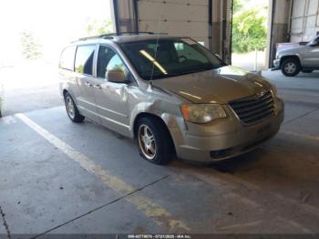  Salvage Chrysler Town & Country