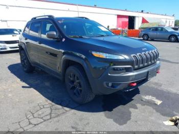  Salvage Jeep Cherokee