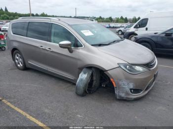  Salvage Chrysler Pacifica