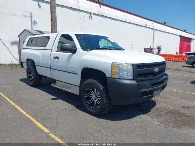  Salvage Chevrolet Silverado 1500