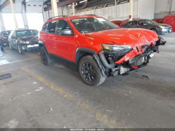  Salvage Jeep Cherokee