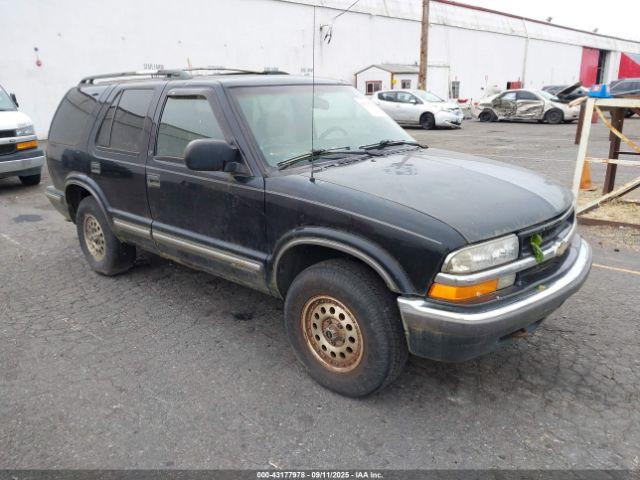  Salvage Chevrolet Blazer