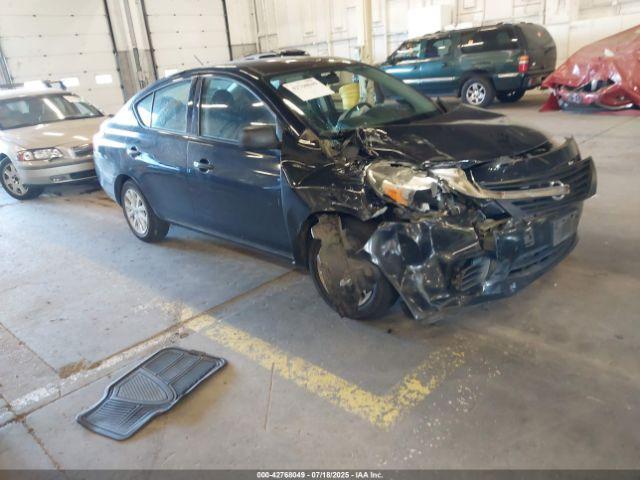  Salvage Nissan Versa
