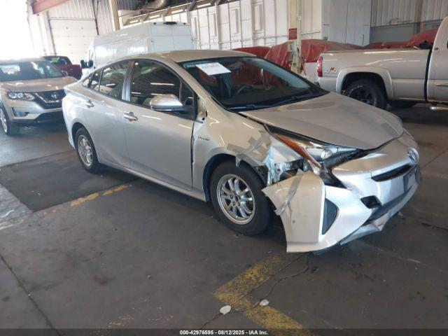  Salvage Toyota Prius