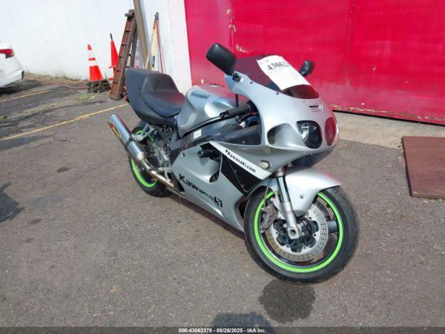  Salvage Kawasaki Zx750
