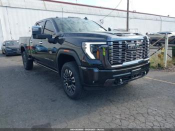  Salvage General Motors Sierra 3500HD