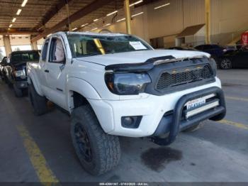  Salvage Toyota Tacoma
