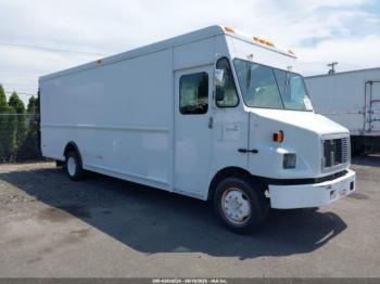  Salvage Freightliner Chassis
