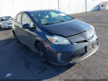  Salvage Toyota Prius